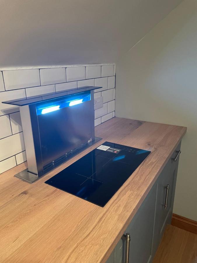 Fabulous 2 Bed Apartment ペンリス エクステリア 写真